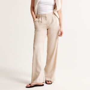 A&F Sloane Low Rise Tailored Linen-Blend Pant